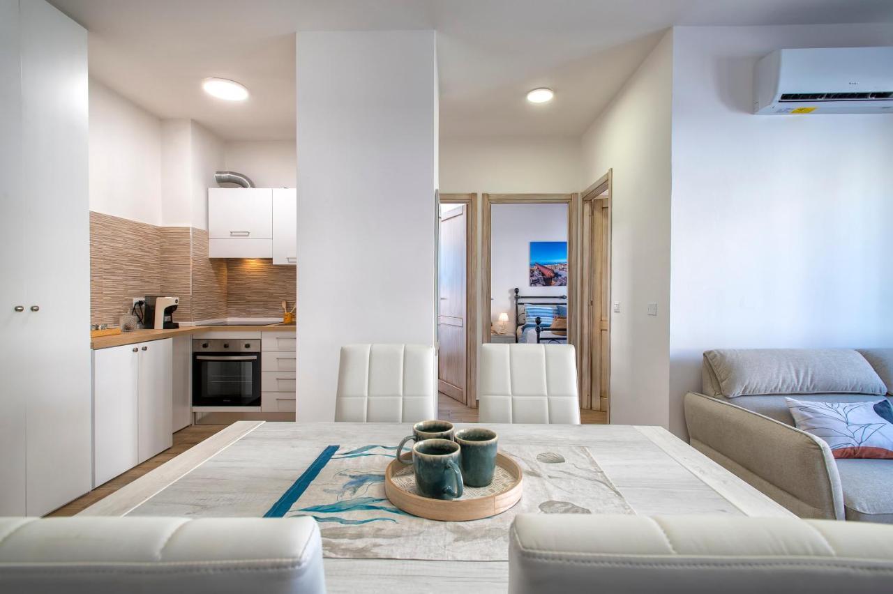 Pufferfish Apartment With Private Terrace 알게로 외부 사진