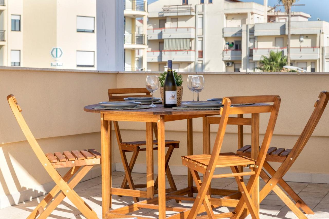 Pufferfish Apartment With Private Terrace 알게로 외부 사진